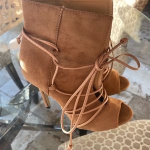 Gorgeous never worn size nine or 40 bootie / shoe lace up .Smoke free home .